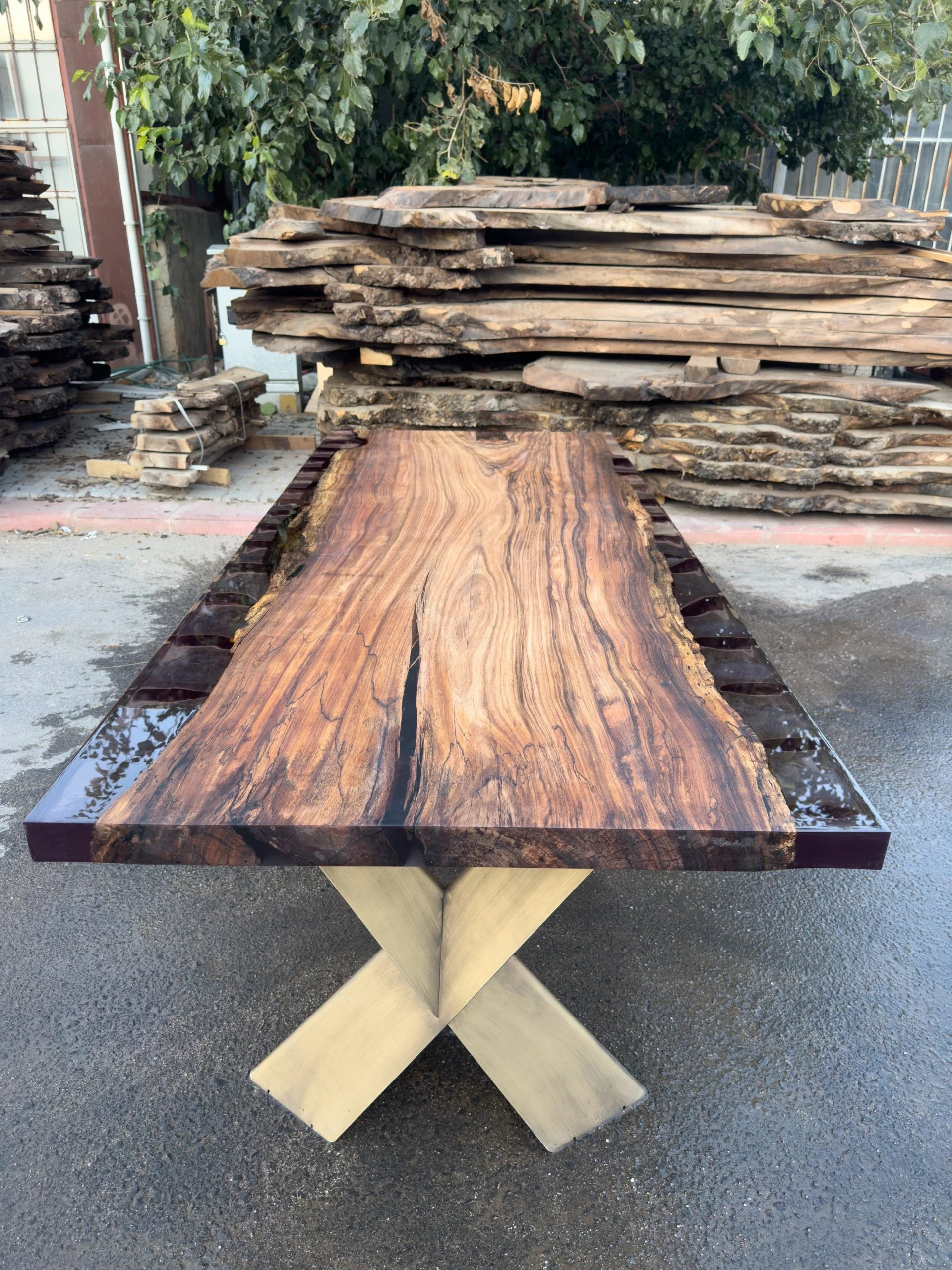 Gigantlar One Piece Clear Conference Table - Tinella Wood